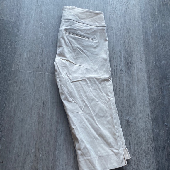 Womens - Picture 3 of 3